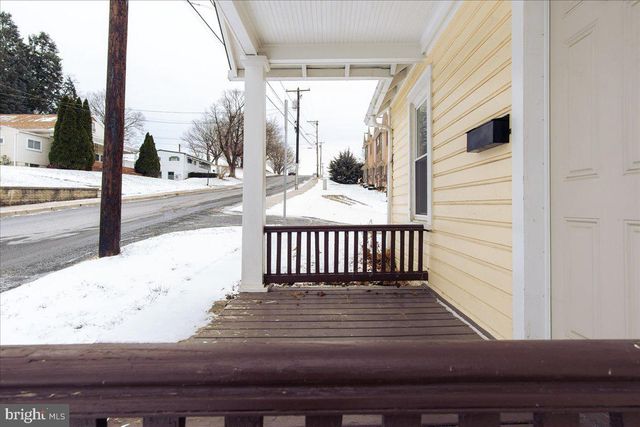 214 MOUNT AIRY AVENUE, Waynesboro, PA 17268