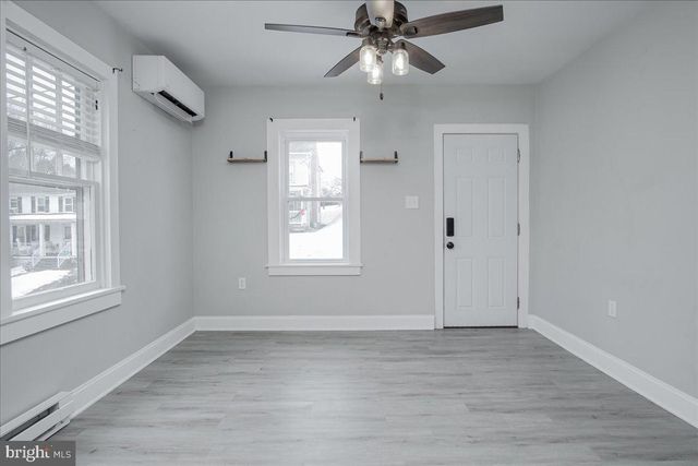 214 MOUNT AIRY AVENUE, Waynesboro, PA 17268