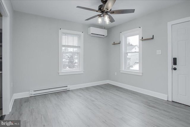 214 MOUNT AIRY AVENUE, Waynesboro, PA 17268