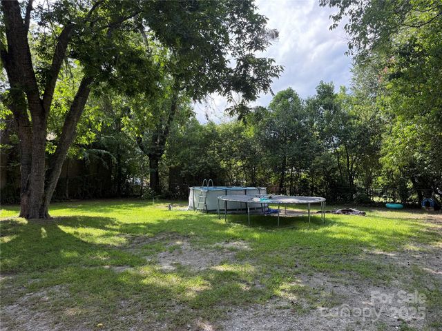 74 Victory Drive, Cheraw, SC 29520