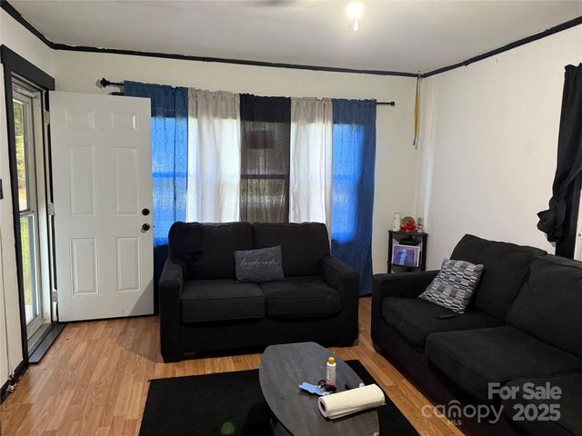 74 Victory Drive, Cheraw, SC 29520