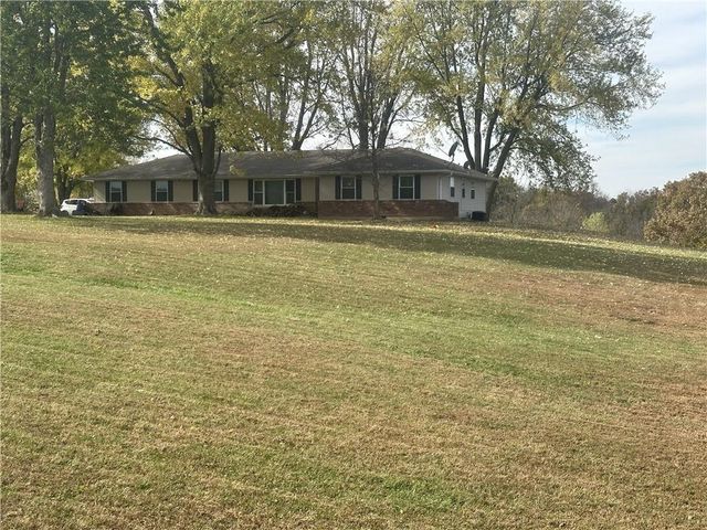 740 NW 1101st Road, Holden, MO 64040