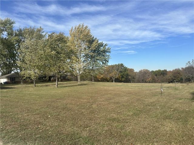 740 NW 1101st Road, Holden, MO 64040