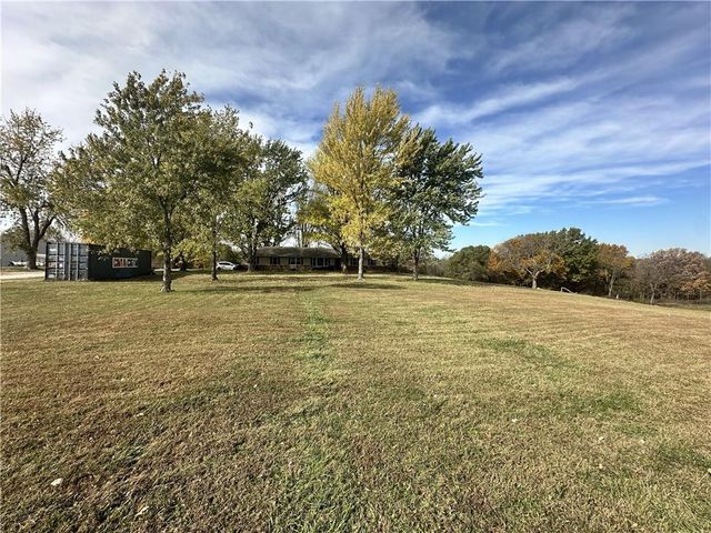 740 NW 1101st Road, Holden, MO 64040