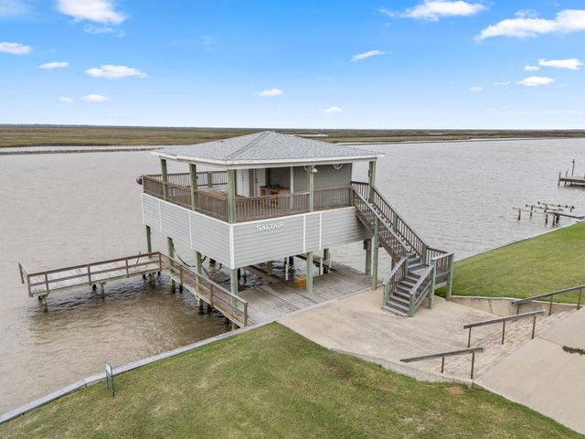 1862 B County Road 230, Sargent, TX 77414
