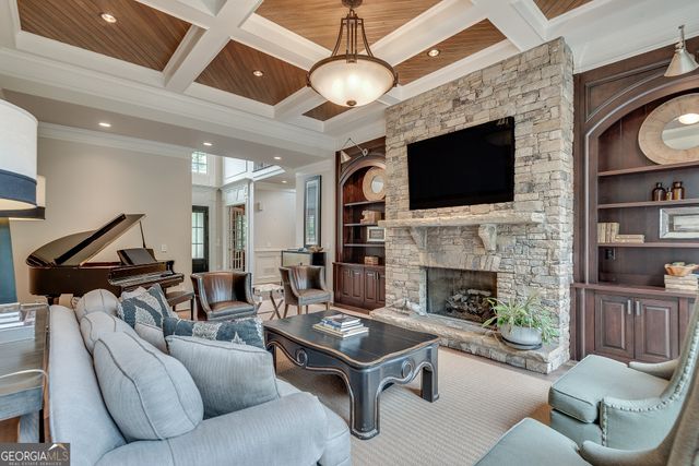 2494 Oak Grove Estates NE, Atlanta, GA 30345