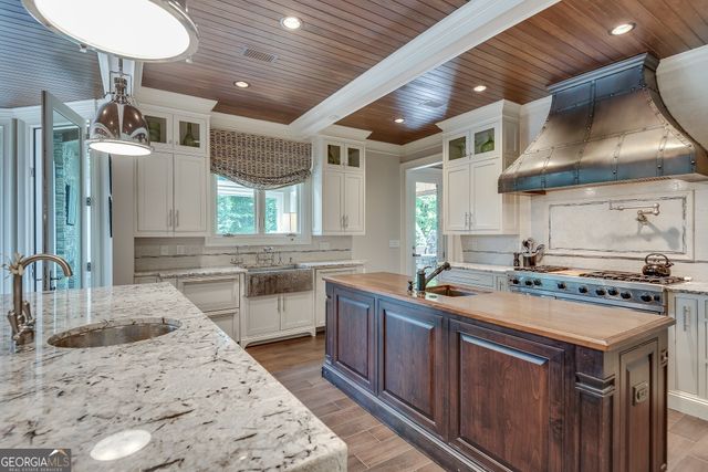 2494 Oak Grove Estates NE, Atlanta, GA 30345