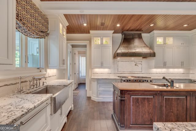 2494 Oak Grove Estates NE, Atlanta, GA 30345