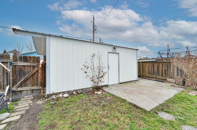 2530 W Dean Ave, Spokane, WA 99201