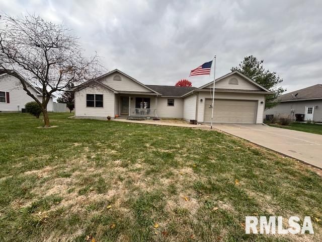 710 W DEAN Street, Virden, IL 62690