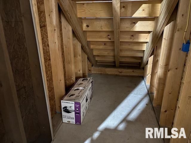 710 W DEAN Street, Virden, IL 62690