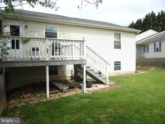 30 SQUIRE CIRCLE, Inwood, WV 25428