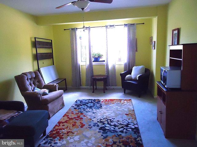 30 SQUIRE CIRCLE, Inwood, WV 25428
