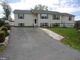 30 SQUIRE CIRCLE, Inwood, WV 25428