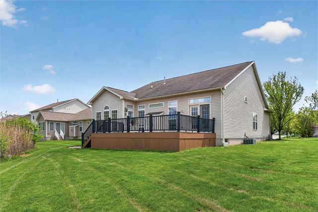 881 Surrey Hill Way, Henrietta, NY 14623