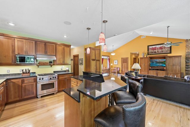 981 239th Avenue NW, Saint Francis, MN 55070