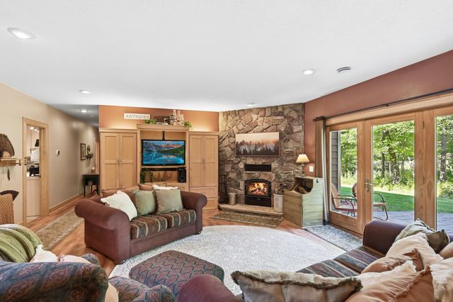 981 239th Avenue NW, Saint Francis, MN 55070