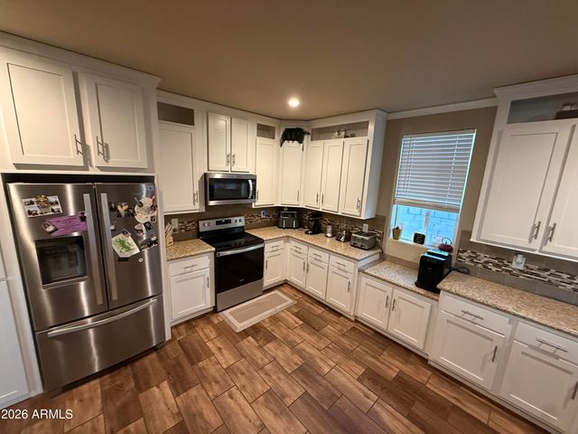 40710 N 12TH Street, Phoenix, AZ 85086