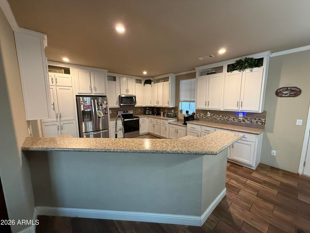 40710 N 12TH Street, Phoenix, AZ 85086