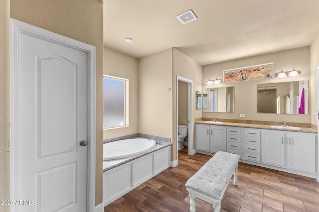 40710 N 12TH Street, Phoenix, AZ 85086