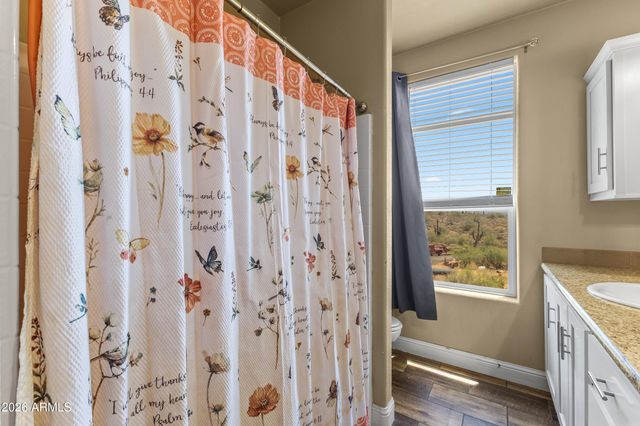 40710 N 12TH Street, Phoenix, AZ 85086