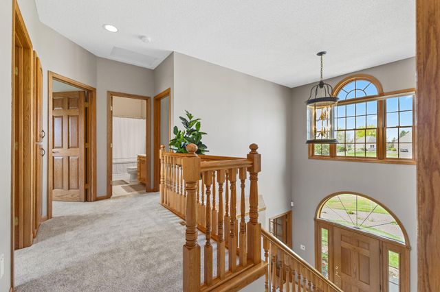 744 Theis Drive, Shakopee, MN 55379