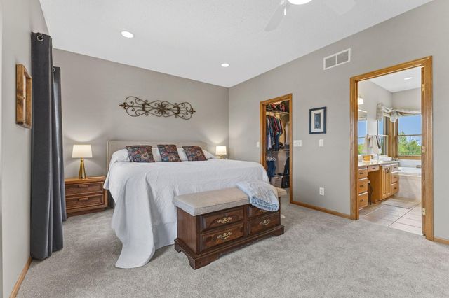 744 Theis Drive, Shakopee, MN 55379