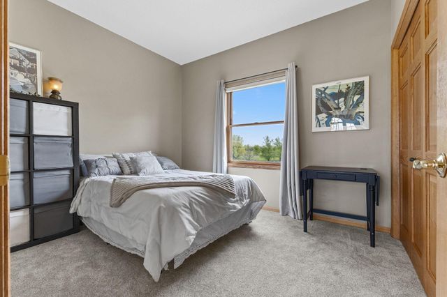 744 Theis Drive, Shakopee, MN 55379