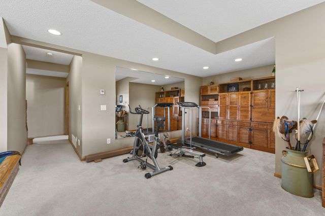 744 Theis Drive, Shakopee, MN 55379