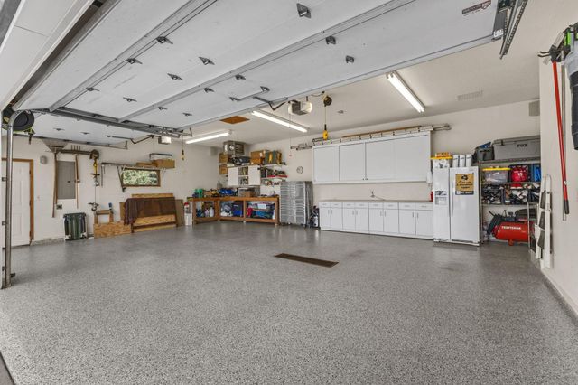 744 Theis Drive, Shakopee, MN 55379