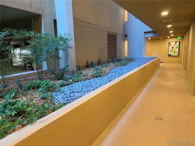 987 Queen Street 221, Honolulu, HI 96814