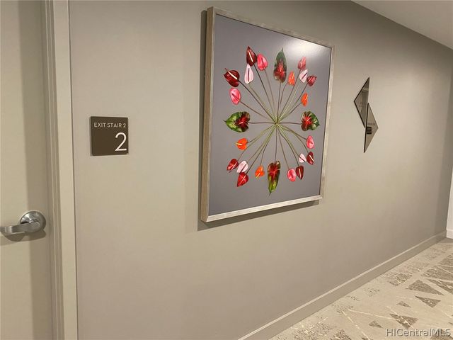 987 Queen Street 221, Honolulu, HI 96814