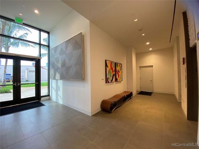 987 Queen Street 221, Honolulu, HI 96814