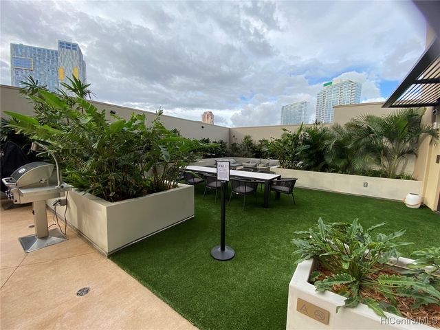 987 Queen Street 221, Honolulu, HI 96814