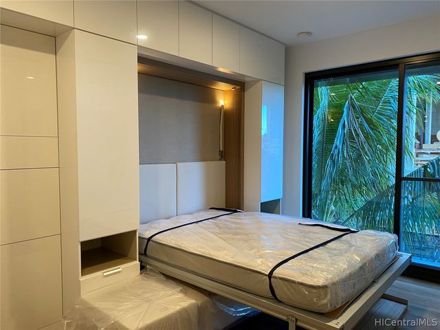 987 Queen Street 221, Honolulu, HI 96814