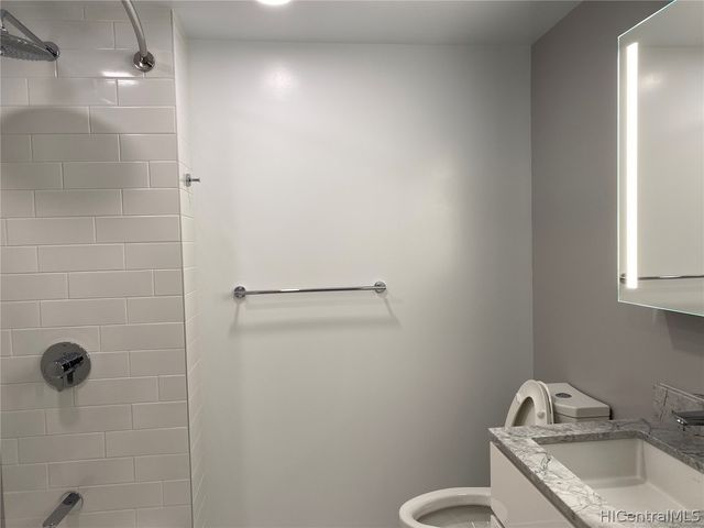 987 Queen Street 221, Honolulu, HI 96814