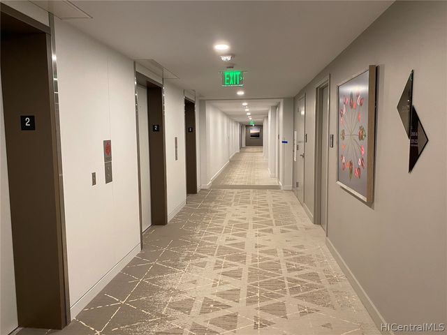 987 Queen Street 221, Honolulu, HI 96814