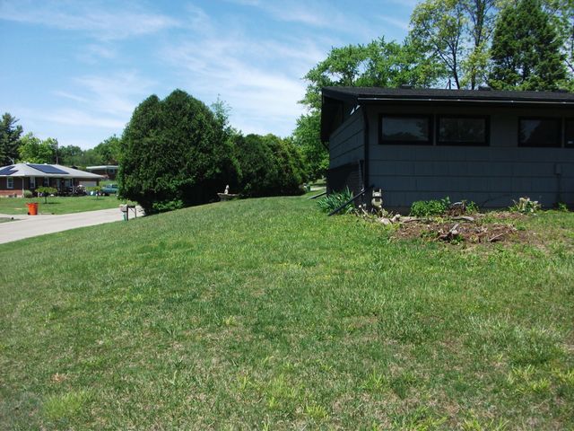 2020 Winding Trail 2020 Winding Trail, Springfield, OH 45503