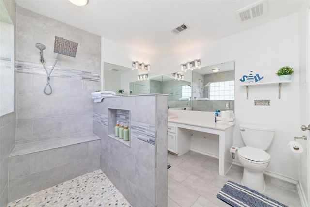 18506 E De Vaca, Galveston, TX 77554