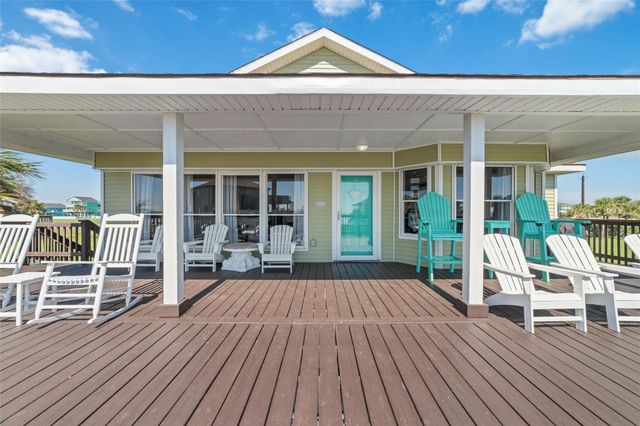 18506 E De Vaca, Galveston, TX 77554