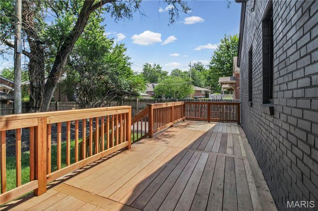 7705 W Bruno Avenue, Richmond Heights, MO 63117