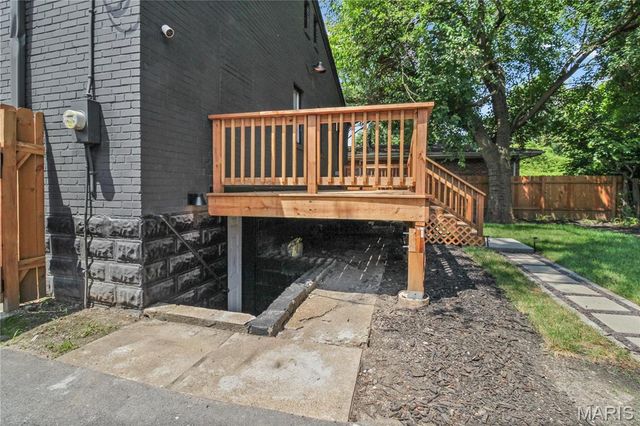 7705 W Bruno Avenue, Richmond Heights, MO 63117