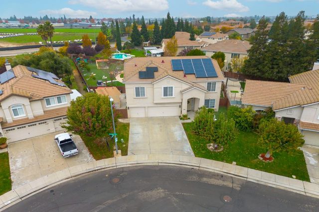 1502 Churcher Dr, Manteca, CA 95337