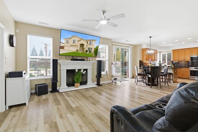 1502 Churcher Dr, Manteca, CA 95337