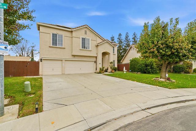 1502 Churcher Dr, Manteca, CA 95337