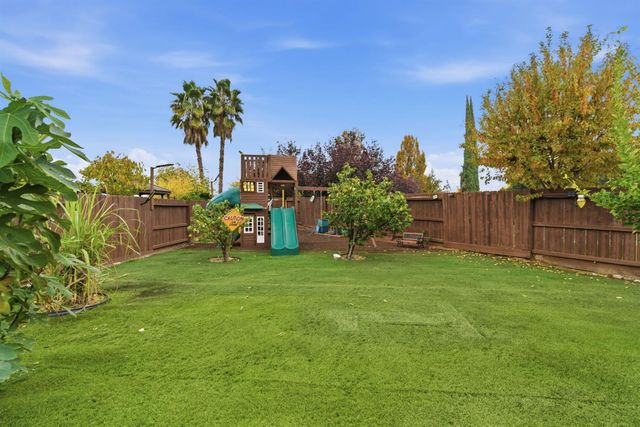 1502 Churcher Dr, Manteca, CA 95337