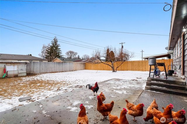 4235 Moon Drive NE, Moses Lake, WA 98837