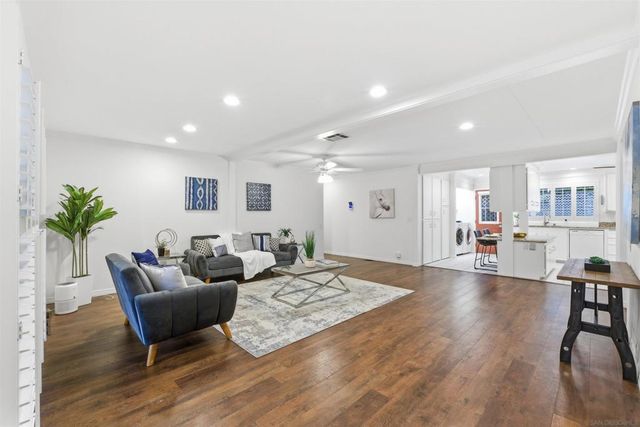 630 Via Columbia, Vista, CA 92081