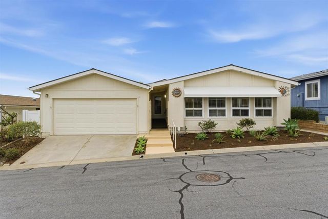 630 Via Columbia, Vista, CA 92081