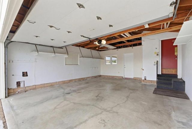 630 Via Columbia, Vista, CA 92081